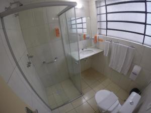 Um banheiro em Hotel Colonial Iguaçu