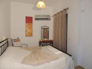 Gallery image of Christine Villa Pefkos in Pefki Rhodes