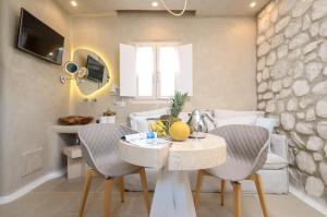 Gallery image of Naxos Euphoria Suites in Stelida