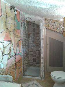 Vonios kambarys apgyvendinimo įstaigoje La Casetta Di Anna