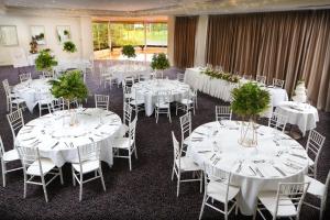 Εστιατόριο ή άλλο μέρος για φαγητό στο Best Western Plus Hovell Tree Inn +37 φωτογραφίες