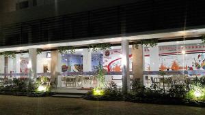 Restoran või mõni muu söögikoht majutusasutuses Urban Style Hotel Lampung, Azana Hotels Collection