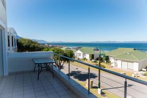 Gallery image of Whale View Self Catering Apartment in Hermanus