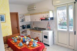 Köök või kööginurk majutusasutuses B&B Sa Pintadera