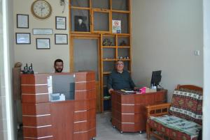 The lobby or reception area at Set Arat Motel & Pansiyon