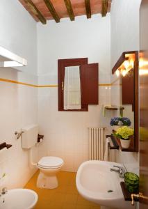Koupelna v ubytování Agriturismo Tenuta Vallelunga