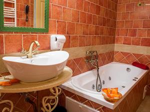 Ảnh trong thư viện ảnh của Country Court ở Curteni