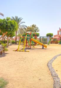 Zona de juegos infantil en Kefi Palmera Beach Resort El Sokhna - Family Only