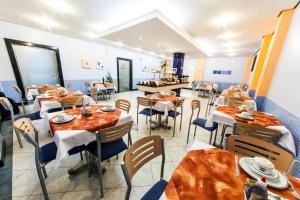 Restoran atau tempat lain untuk makan di Asppen Hotel