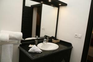 حمام في Riad Batchisarai