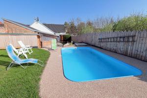 Piscina di Apartman Miky o nelle vicinanze