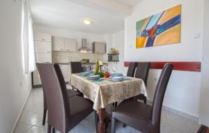 Kuchyň nebo kuchyňský kout v ubytování Apartment Marty