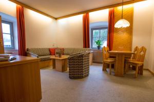 Posedenie v ubytovaní Hotel Bergkristall