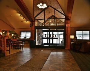 Restaurace v ubytování AmericInn by Wyndham Calumet