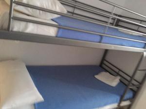 Postel nebo postele na pokoji v ubytování Tenerife Hostel