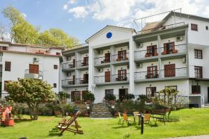Vonkajšia záhrada v ubytovaní Hotel Eleana