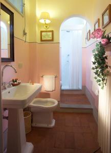 Een badkamer bij Antica Dimora Firenze