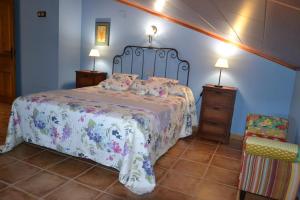 Postel nebo postele na pokoji v ubytování Apartamentos Rurales Natura