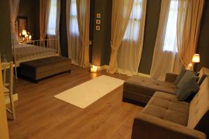A seating area at Han Boutique Hotel