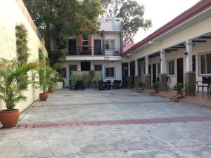 Gallery image of Mañana Hotel in Olongapo
