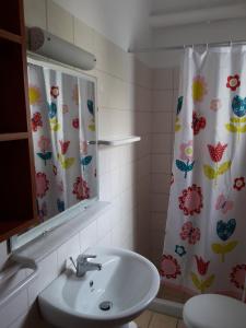 Bathroom sa Hotel Dimitra