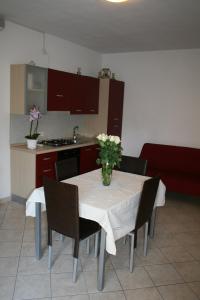 Gallery image of Alma Apartment in Sirmione