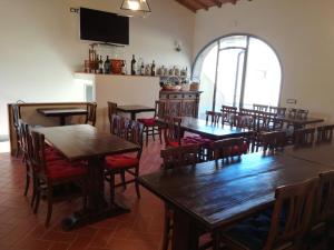 Restavracija oz. druge možnosti za prehrano v nastanitvi Agriturismo Montereggi