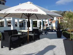 Reštaurácia alebo iné gastronomické zariadenie v ubytovaní Guesthouse Raffaello