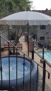 The swimming pool at or close to Mulino del XVII secolo