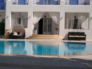 Bazén v ubytování Hotel Anatolia nebo v jeho okolí