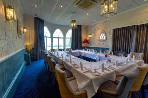 Ресторан / где поесть в Langstone Cliff Hotel