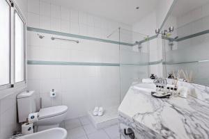 Ein Badezimmer in der Unterkunft Sweett - Pedrera Department 24