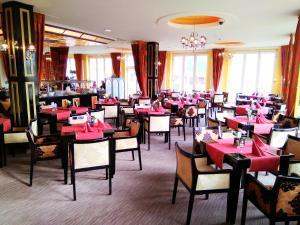 Restoran või mõni muu söögikoht majutusasutuses Alexa Hotel