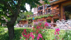 Zahrada ubytování Hôtel Restaurant Gîtes Les 5 Saisons