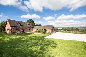 The building where the lodge is located 