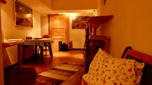 Posezení v ubytování Hostel Weisses Rössl + 22 fotografií