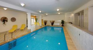 Bazén v ubytování Appartement Riederhof nebo v jeho okolí