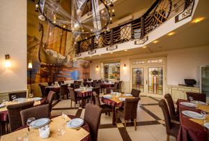 Restaurace v ubytování Buhta Vikingiv