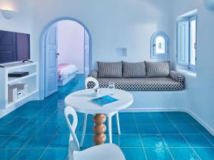 TV i/ili multimedijalni sistem u objektu Astra Suites