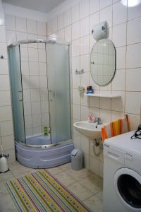 Koupelna v ubytování Apartments Valiža + 12 fotografií