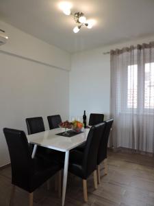Fotografia z galérie ubytovania Apartments Nina Riva v destinácii Kaštela