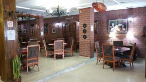 Restaurace v ubytování Hotel Rex