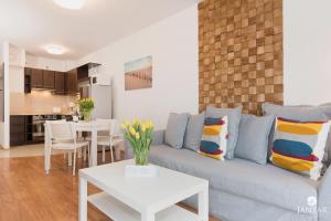 Kuchyňa alebo kuchynka v ubytovaní Rezydencja Portowa 14 - Jantar Apartamenty