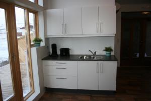 Fotografie z fotogalerie ubytování Óseyri Hlaðan -The Barn studio apartment v destinaci Stöðvarfjörður