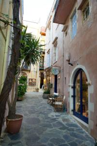 Gallery image of Pension Eva in Chania Town