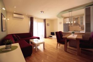 Gallery image of Apartman Vrsalović in Sumartin +9 photos