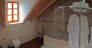 Koupelna v ubytování Hotel Monika