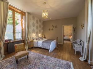 Postel nebo postele na pokoji v ubytování Manoir Tregont Mab