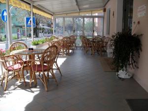 Un restaurant sau alt loc unde se poate mânca la Albergo Maria Luisa