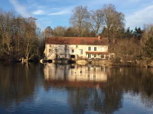 Gallery image of Maison d'Hôtes Moulin Saint Julien in Olivet